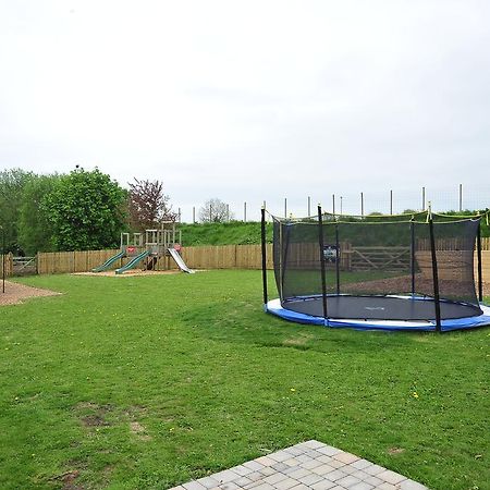فندق The Warwick Arms Chew Magna المظهر الخارجي الصورة