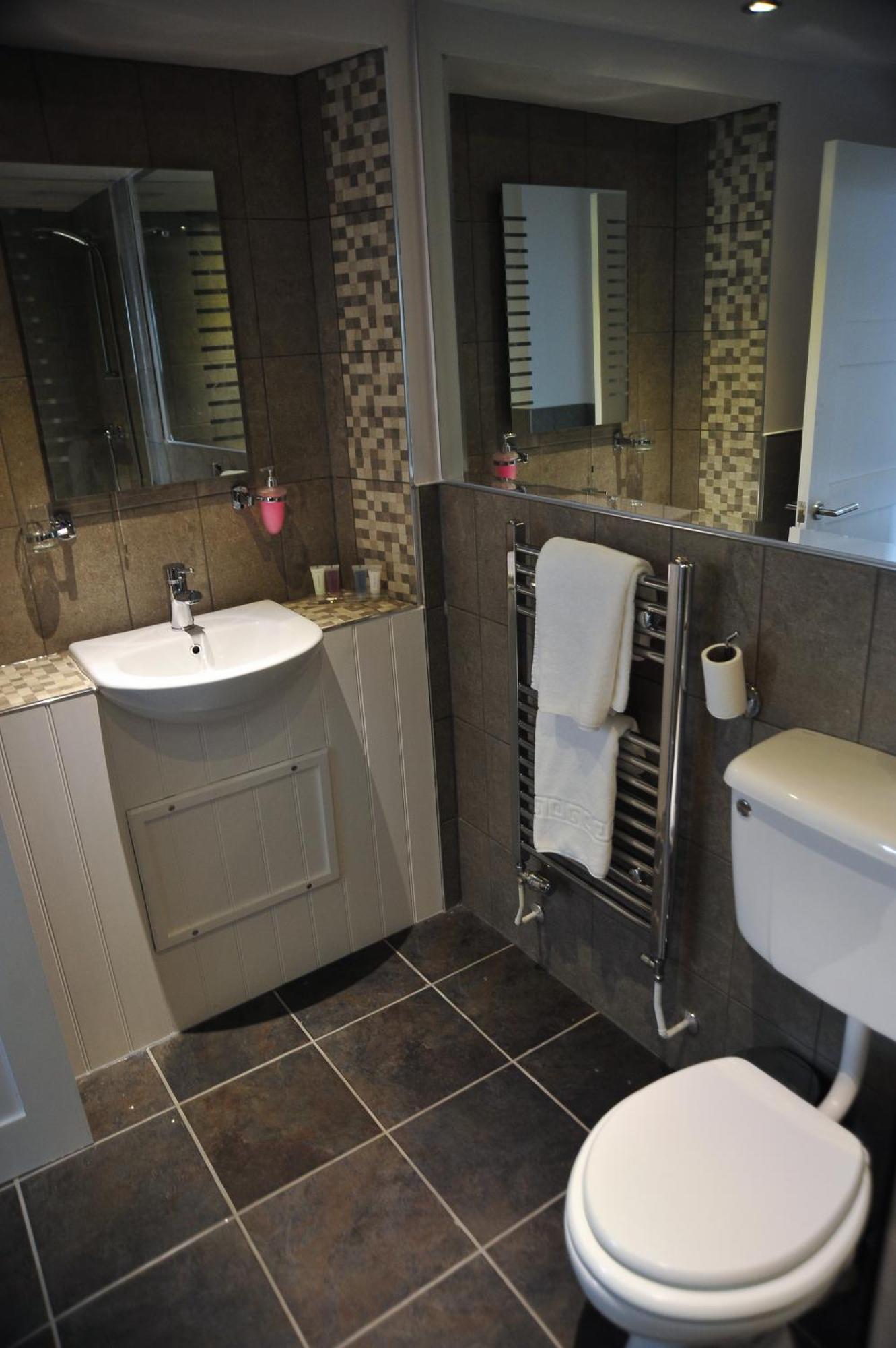 فندق The Warwick Arms Chew Magna المظهر الخارجي الصورة