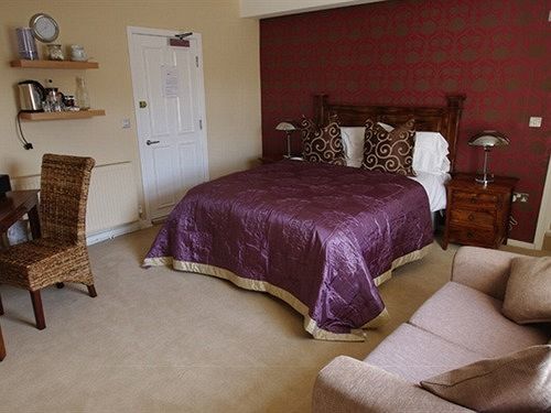 فندق The Warwick Arms Chew Magna المظهر الخارجي الصورة